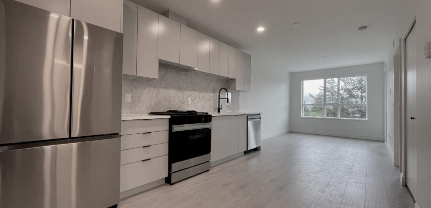 SURREY – 1 BED 1 BATH CONDO AVAILABLE!