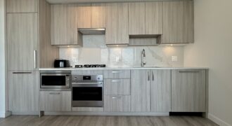 SURREY – 1 BED 1 BATH CONDO AVAILABLE!