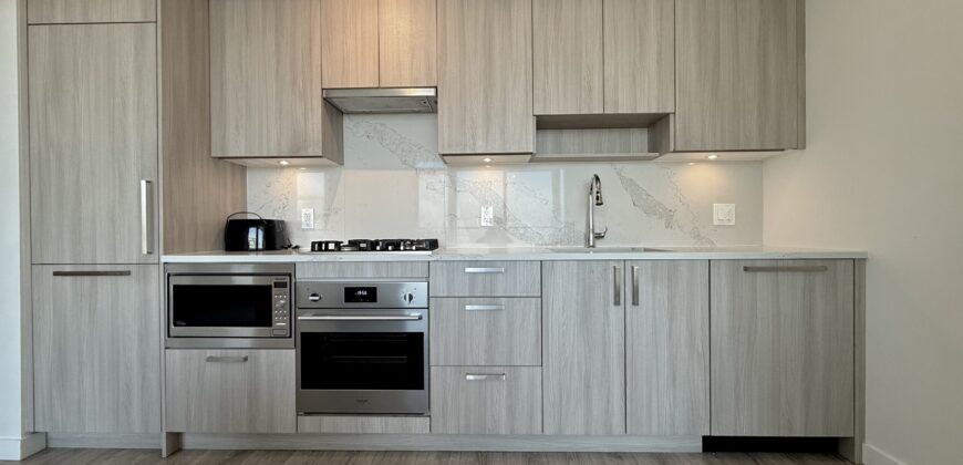 SURREY – 1 BED 1 BATH CONDO AVAILABLE!