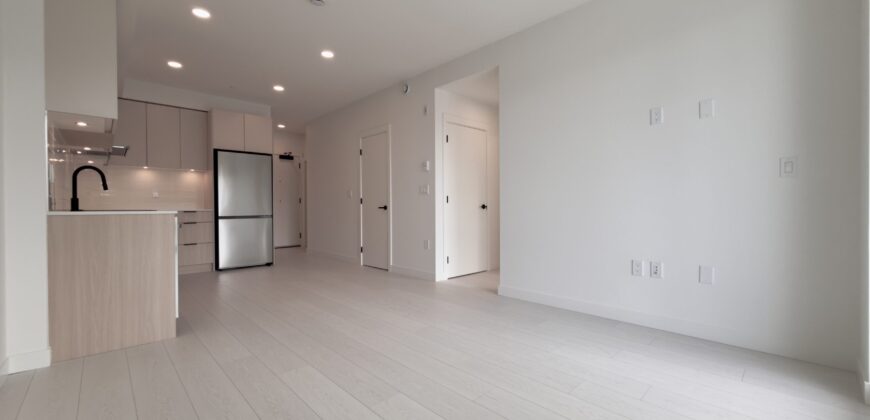 SURREY – 2 BED 2 BATH CONDO AVAILABLE!