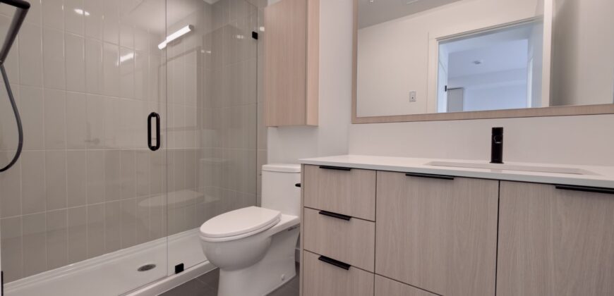SURREY – 2 BED 2 BATH CONDO AVAILABLE!