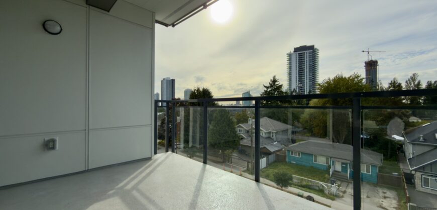 SURREY – 2 BED 2 BATH CONDO AVAILABLE!