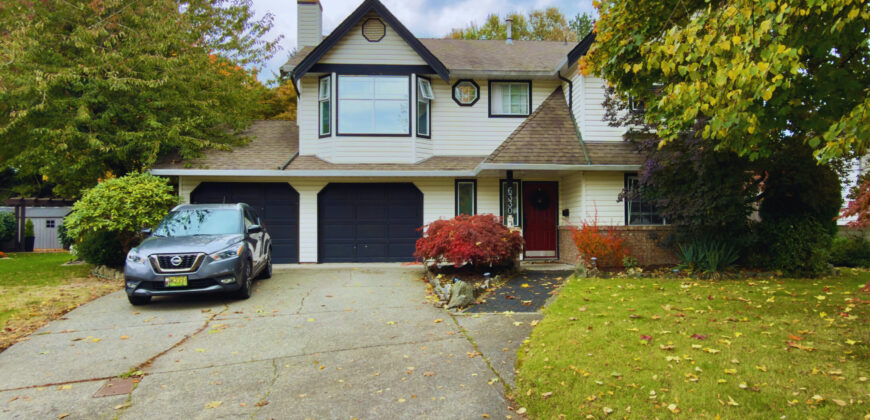 Surrey – 3 BEDROOM, 2 BATHROOM UPPER LEVEL HOME AVAILABLE