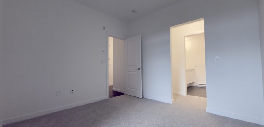 FLEETWOOD, SURREY – 2 BEDROOM, 2 BATHROOM & FLEX CONDO AVAILABLE NOVEMBER 1ST