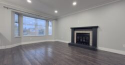 Surrey – 3 BEDROOM, 2 BATHROOM UPPER LEVEL HOME AVAILABLE