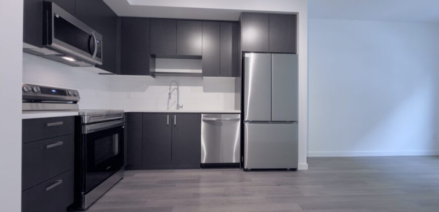 FLEETWOOD, SURREY – 2 BEDROOM, 1 BATHROOM APARTMENT