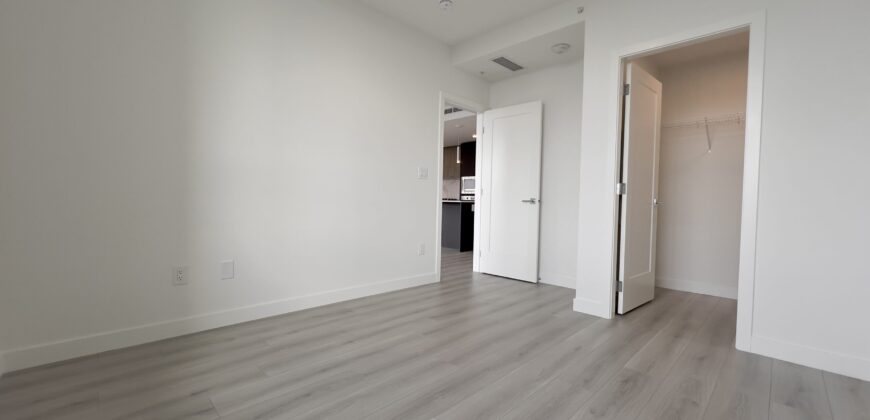 BRAND NEW LANGLEY – 1 BEDROOM, 1 BATHROOM & 1 DEN CONDO