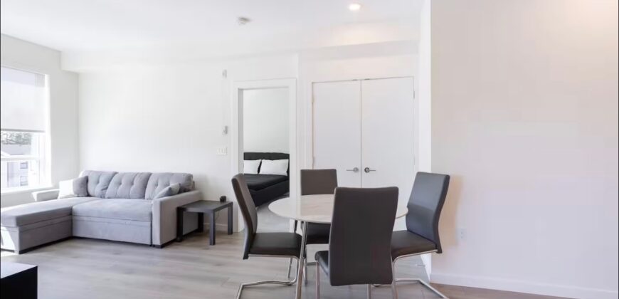 2 BED 2 BATH + DEN CONDO – WILLOUGHBY TOWN CENTRE