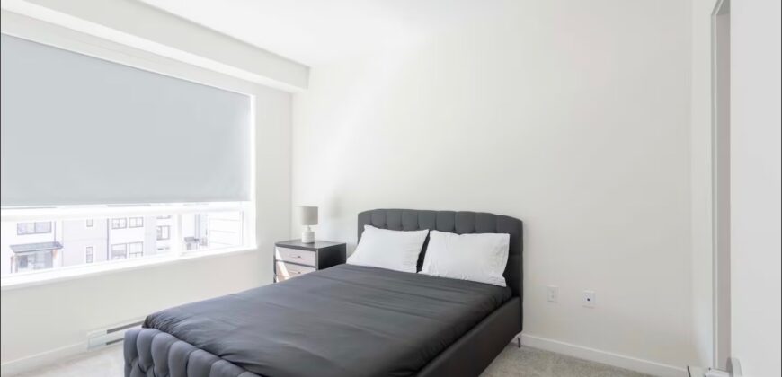 2 BED 2 BATH + DEN CONDO – WILLOUGHBY TOWN CENTRE