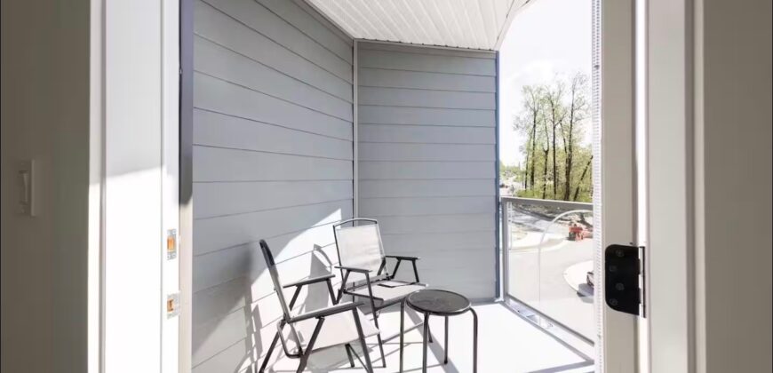 2 BED 2 BATH + DEN CONDO – WILLOUGHBY TOWN CENTRE