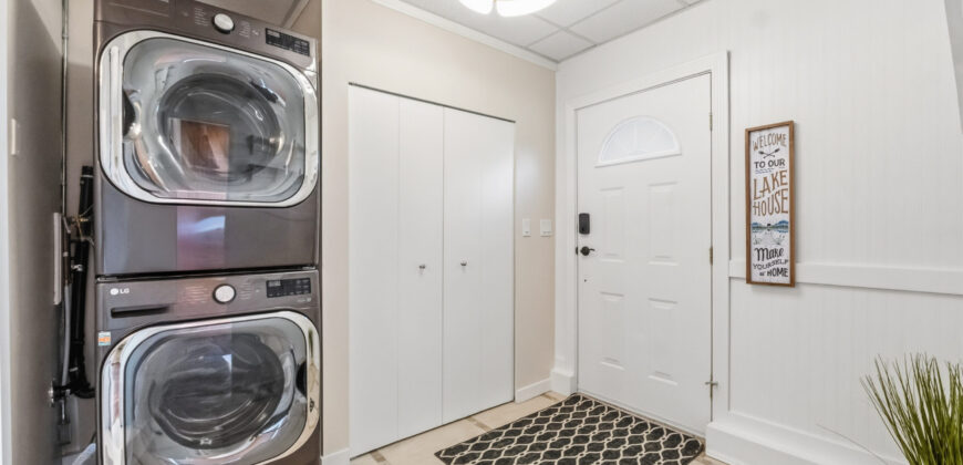 LANGLEY – 2 BEDROOM, 1.5 BATHROOM LAKESIDE COACH HOME