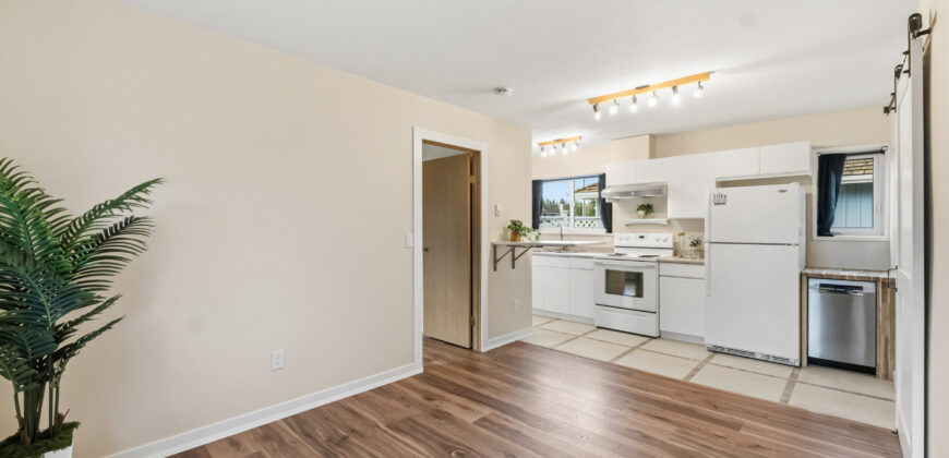 LANGLEY – 2 BEDROOM, 1.5 BATHROOM LAKESIDE COACH HOME