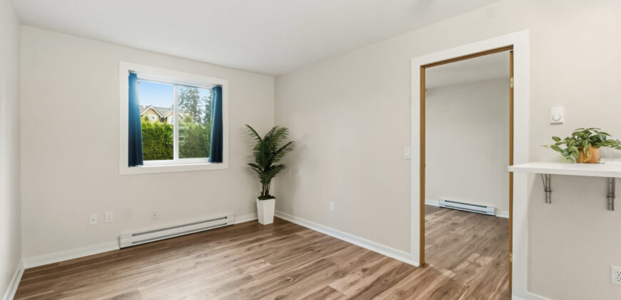 LANGLEY – 2 BEDROOM, 1.5 BATHROOM LAKESIDE COACH HOME