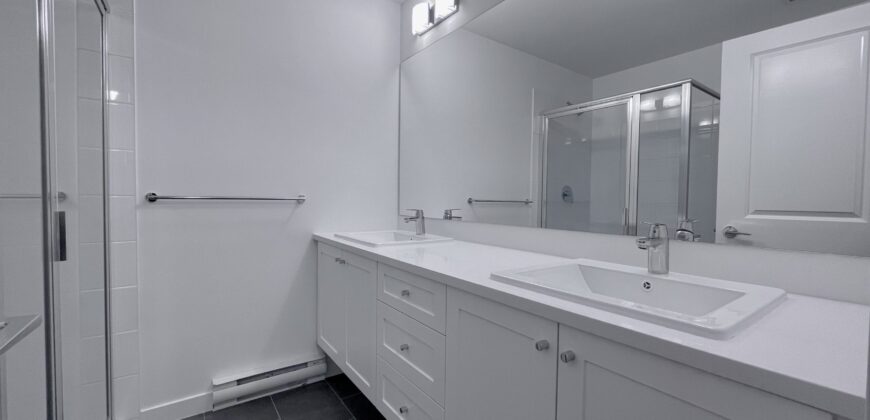 FLEETWOOD, SURREY – 2 BEDROOM, 2 BATHROOM & FLEX CONDO