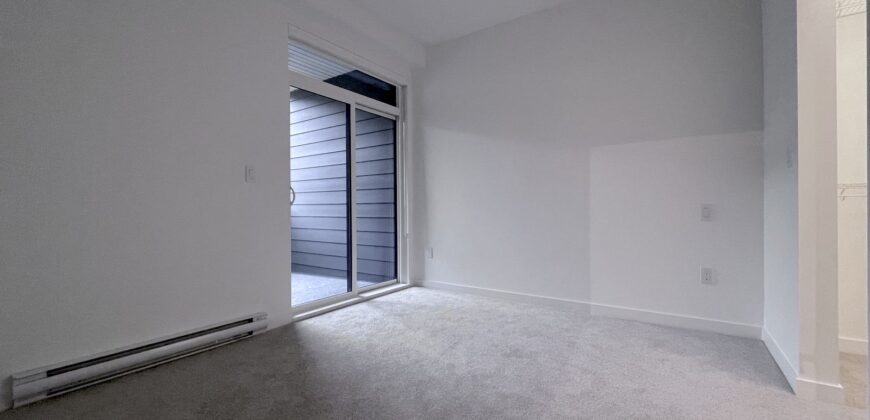 FLEETWOOD, SURREY – 2 BEDROOM, 2 BATHROOM & FLEX CONDO