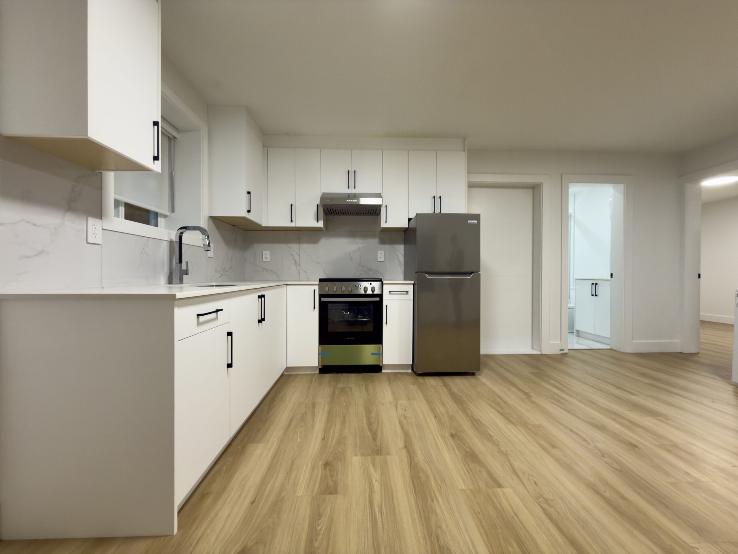 Surrey – 2 BEDROOM, 1 BATHROOM BASEMENT SUITE