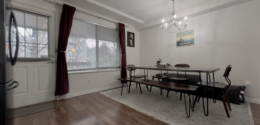 LANGLEY- FURNSIHED 2 BEDROOM, 2 BATHROOM TOWNHOUSE