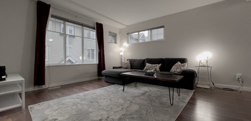 LANGLEY- FURNSIHED 2 BEDROOM, 2 BATHROOM TOWNHOUSE