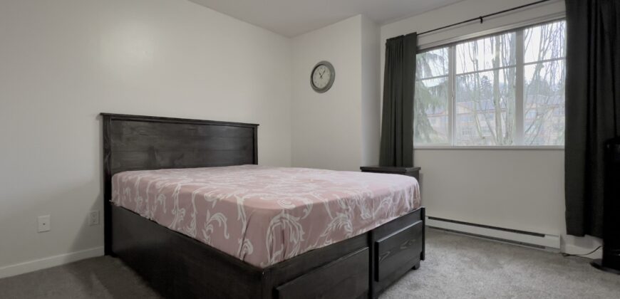 LANGLEY- FURNSIHED 2 BEDROOM, 2 BATHROOM TOWNHOUSE