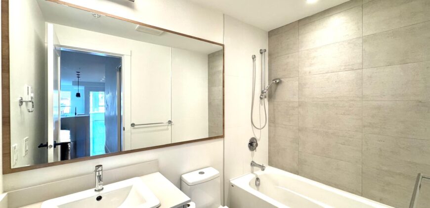 UPPER MONTROSE – CENTRAL ABBOTSFORD –3 BED 3 BATH CONDO