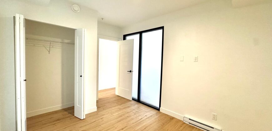 UPPER MONTROSE – CENTRAL ABBOTSFORD –3 BED 3 BATH CONDO