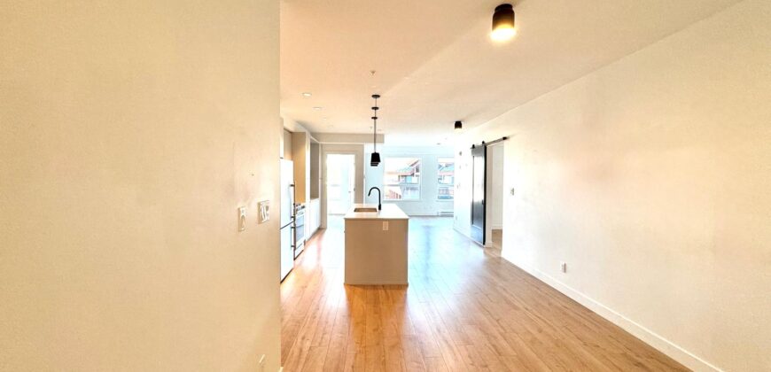 UPPER MONTROSE – CENTRAL ABBOTSFORD –3 BED 3 BATH CONDO