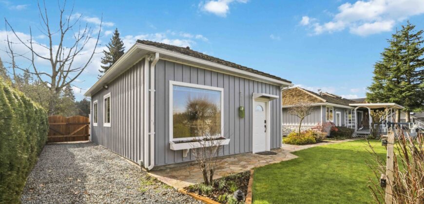 LANGLEY – 2 BEDROOM, 1.5 BATHROOM LAKESIDE COACH HOME