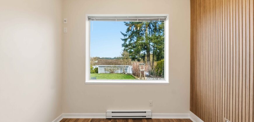 LANGLEY – 2 BEDROOM, 1.5 BATHROOM LAKESIDE COACH HOME