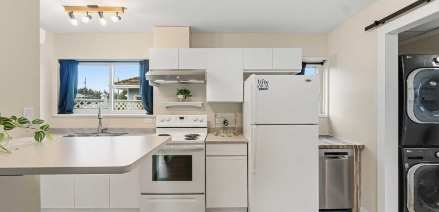 LANGLEY – 2 BEDROOM, 1.5 BATHROOM LAKESIDE COACH HOME