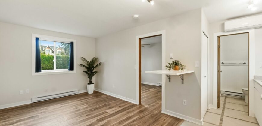 LANGLEY – 2 BEDROOM, 1.5 BATHROOM LAKESIDE COACH HOME