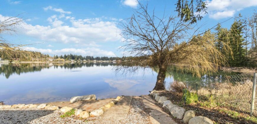 LANGLEY – 2 BEDROOM, 1.5 BATHROOM LAKESIDE COACH HOME