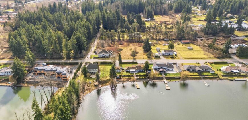 LANGLEY – 2 BEDROOM, 1.5 BATHROOM LAKESIDE COACH HOME