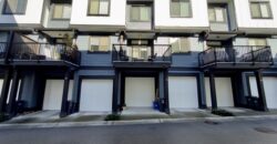 LANGLEY – 3 BEDROOM 2.5 BATHROOM + DEN TOWNHOUSE