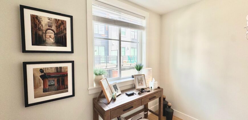 MURRAYVILLE – 2 BED DEN 2.5 BATH FRASER