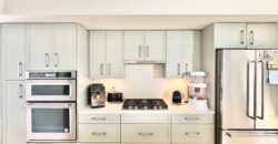 MURRAYVILLE – 2 BED DEN 2.5 BATH FRASER