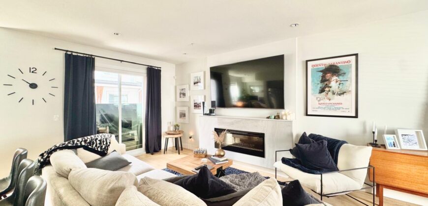 MURRAYVILLE – 2 BED DEN 2.5 BATH FRASER