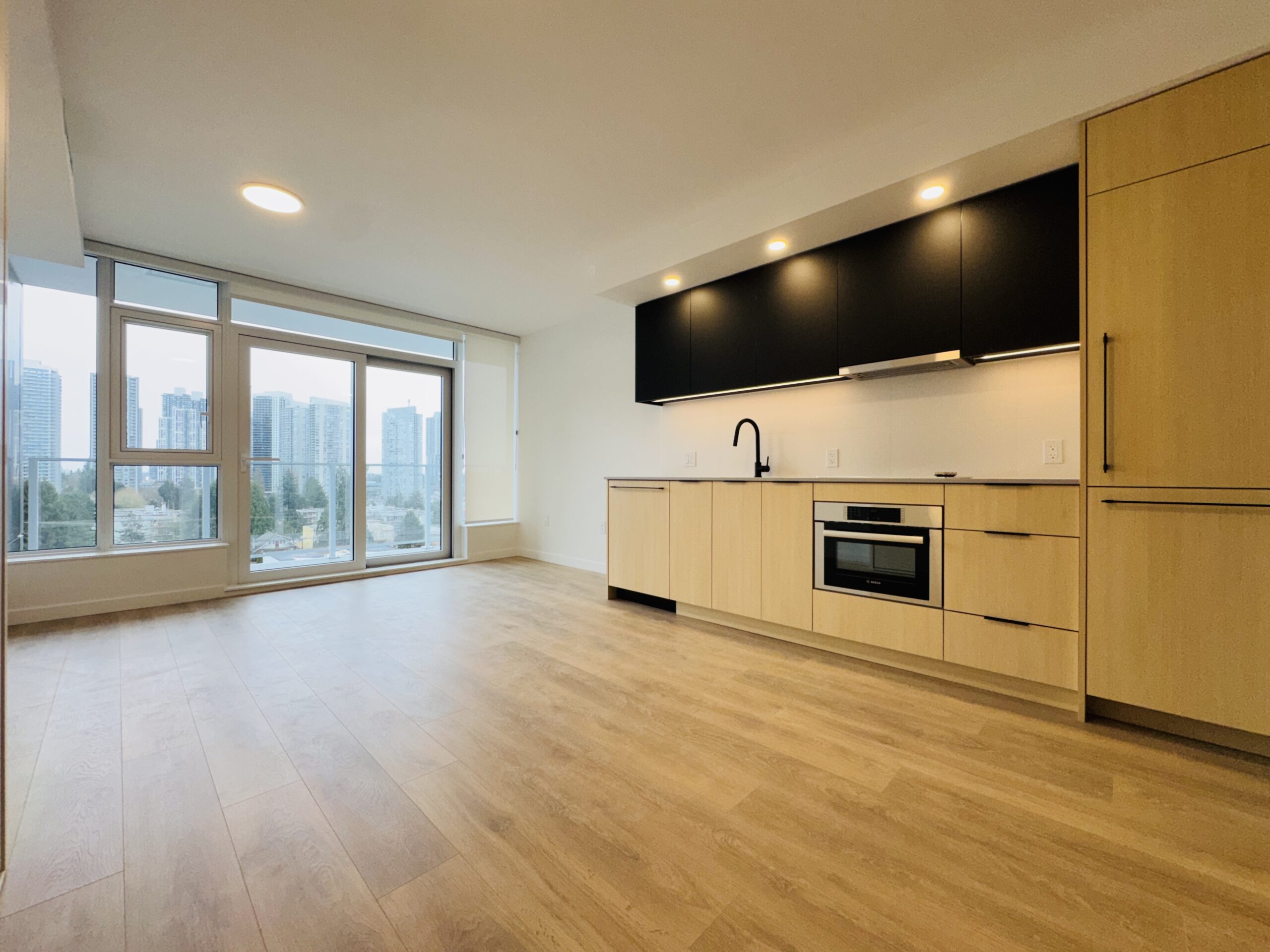 CENTRAL CITY – BRAND NEW 0 BED 1 BATH FURNISHED STUDIO