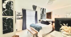 MURRAYVILLE – 2 BED DEN 2.5 BATH FRASER