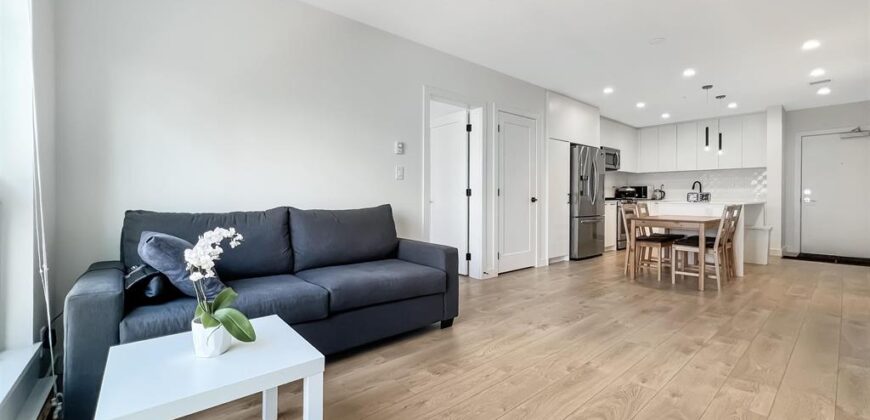 LANGLEY – 2 BEDROOM, 2 BATHROOM + DEN CONDO