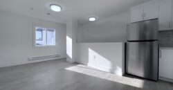 WHITE ROCK – 1 BED 1 BATH COACH HOME