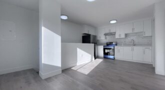 WHITE ROCK – 1 BED 1 BATH COACH HOME