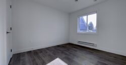 WHITE ROCK – 1 BED 1 BATH COACH HOME