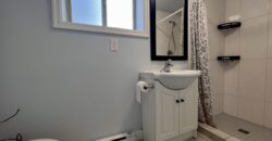 SURREY – GROUND LEVEL BASEMENT SUITE – 3 BEDROOMS, 1 BATHROOM