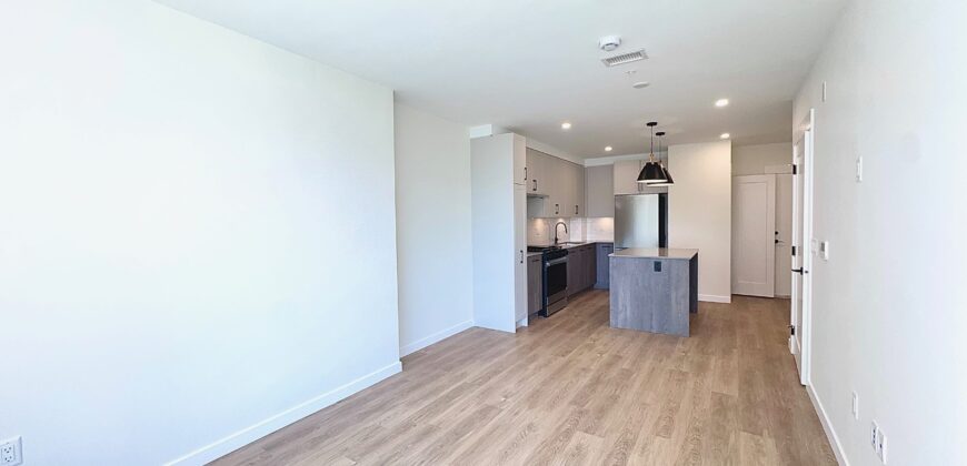 ALDERGROVE TOWN CENTRE CREEKSIDE – ADAPTABLE 1 BED + 1 BATH | WHEELCHAIR ACCESSIBLE | AC