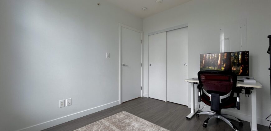 SURREY – 2 BEDROOM, 2 BATHROOM CONDO