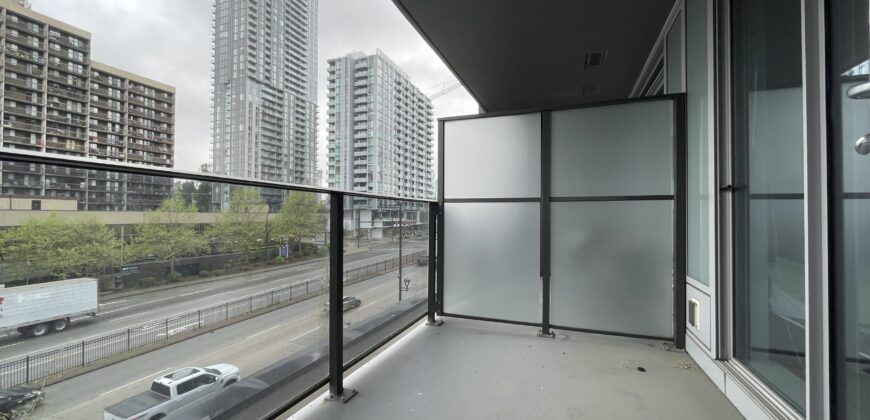 SURREY – 2 BEDROOM, 2 BATHROOM CONDO