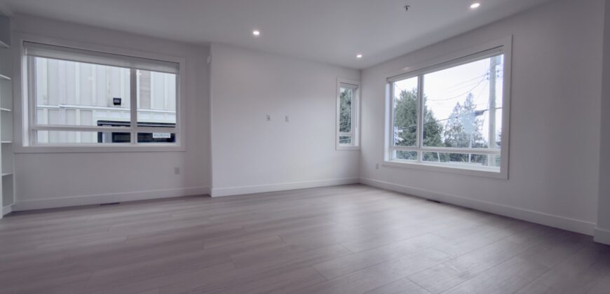 Langley- 4 BEDROOM, 4 BATHROOM TOWNHOUSE