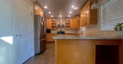 SURREY – UPPER LEVEL HOME – 3 BEDROOMS, 1.5 BATHROOMS