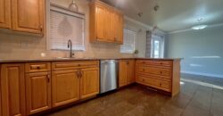 SURREY – UPPER LEVEL HOME – 3 BEDROOMS, 1.5 BATHROOMS