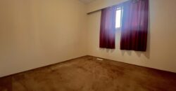 SURREY – UPPER LEVEL HOME – 3 BEDROOMS, 1.5 BATHROOMS